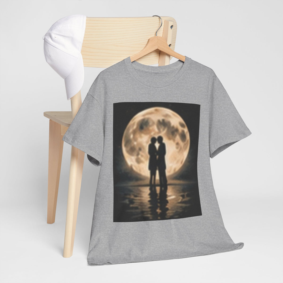 Moonlight Kiss T‑Shirt — Romantic Couple Silhouette Tee