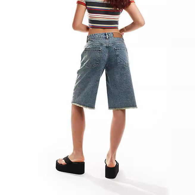 Loose and non elastic casual jeans for women