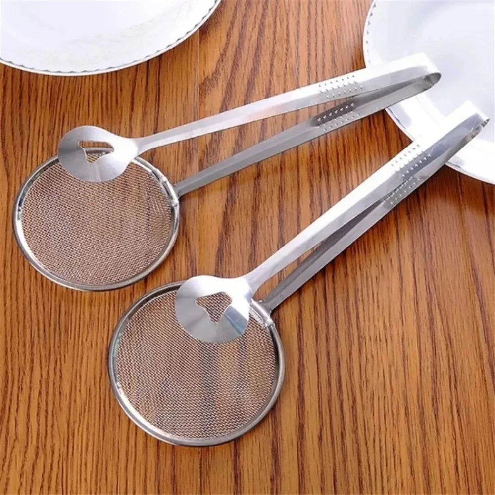 Premium Durable Stainless Steel Fine Mesh Strainer Spoon with Clip Multifunctional Kitchen Oil Filter Colander Tong Cooking Utensil Heat Resistant Kitchenware Gadget for Fried Food Salad BBQ Serving Tong Supplies