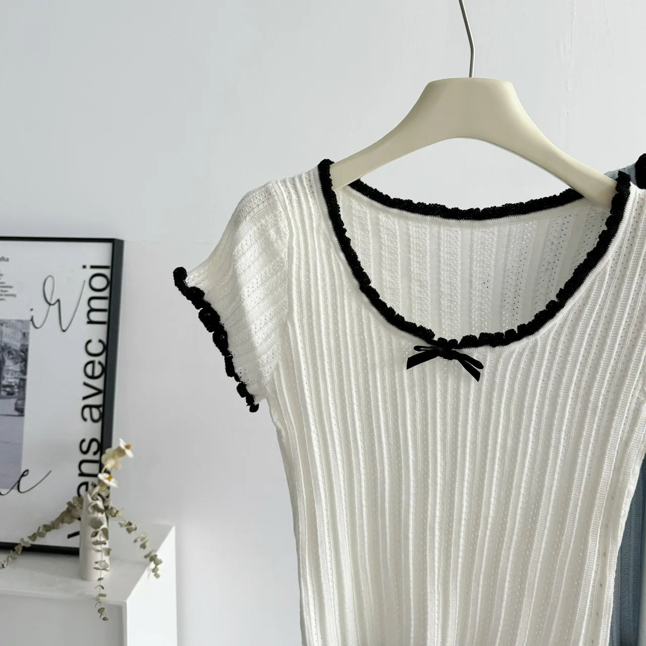 Women's Short Sleeve Ribbed Knit Top with Bow Front Pointelle Fitted Crop Shirt Teen-girl Balletcore Y2K 90s Basic Outfit